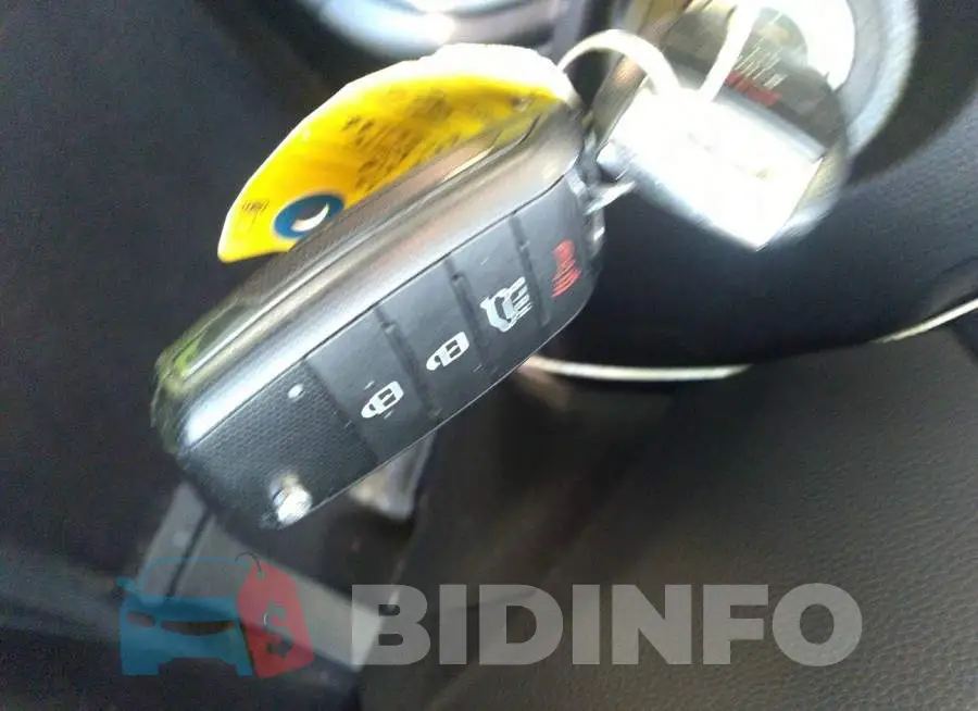 KNDJN2A27F7221144 Photo# 11
