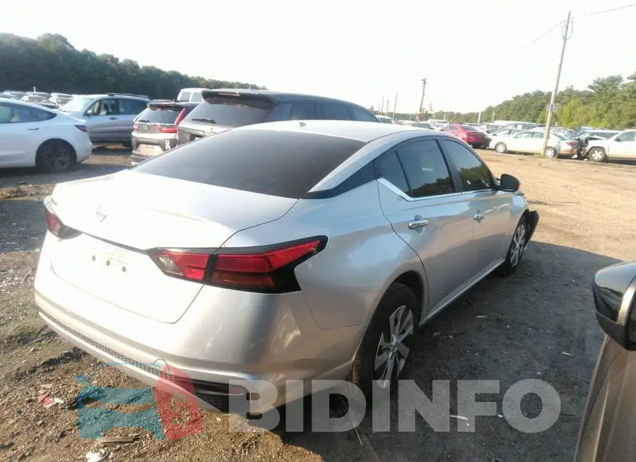 1N4BL4BV9LC161519 Photo# 4