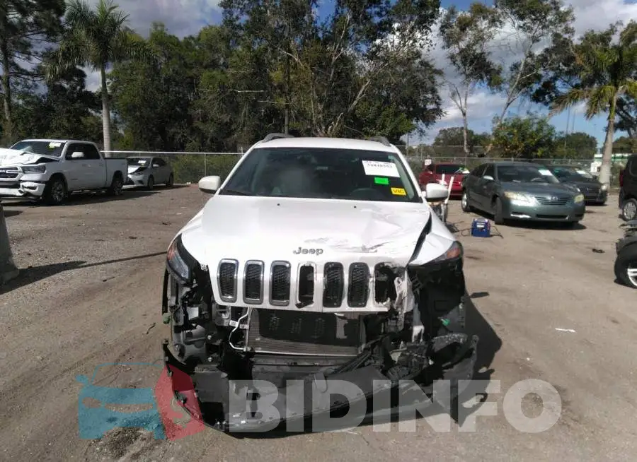 1C4PJLLB7JD574437 Photo# 6