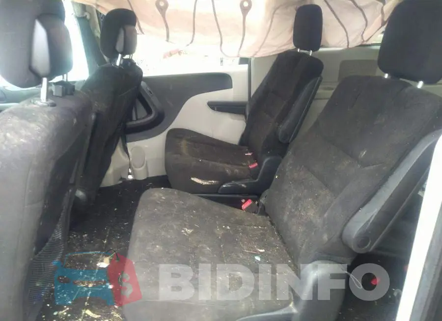 2C4RDGCG2FR683038 Photo# 8