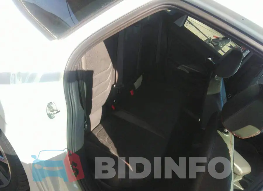 3VW5T7BU4KM159428 Photo# 8