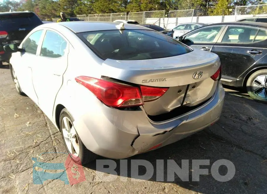 5NPDH4AE6DH288742 Photo# 6