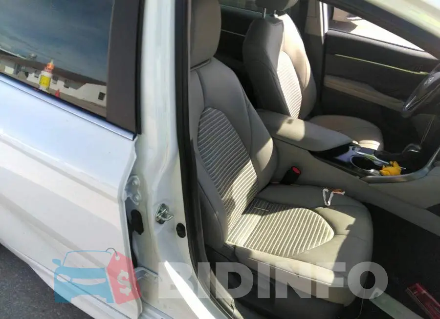 4T1G11AK2LU506603 Photo# 5