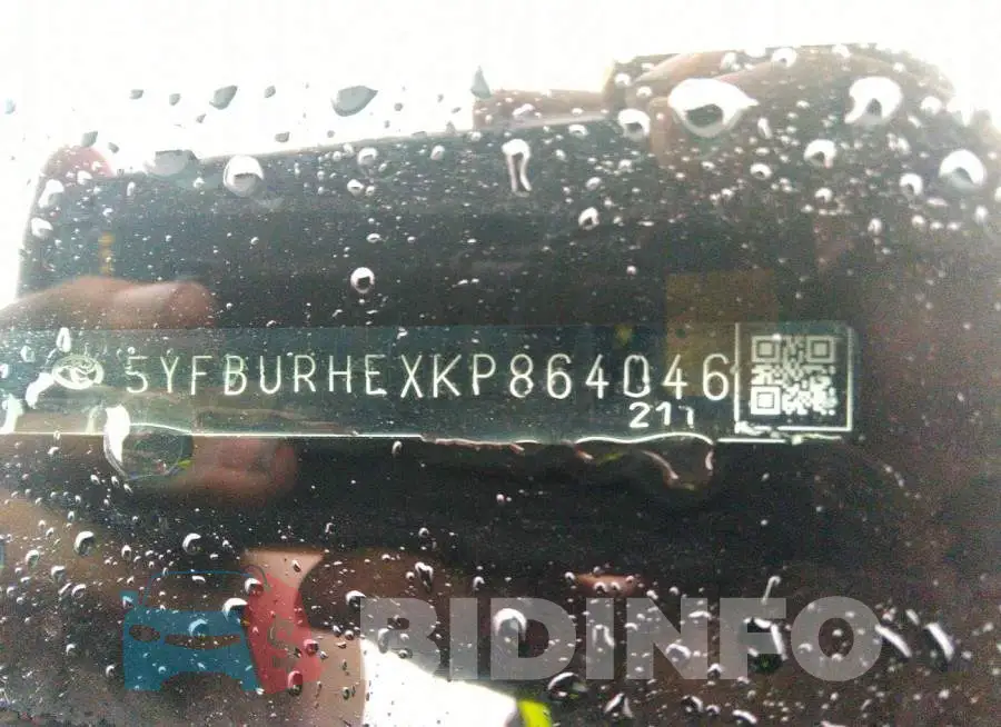 5YFBURHEXKP864046 Photo# 9