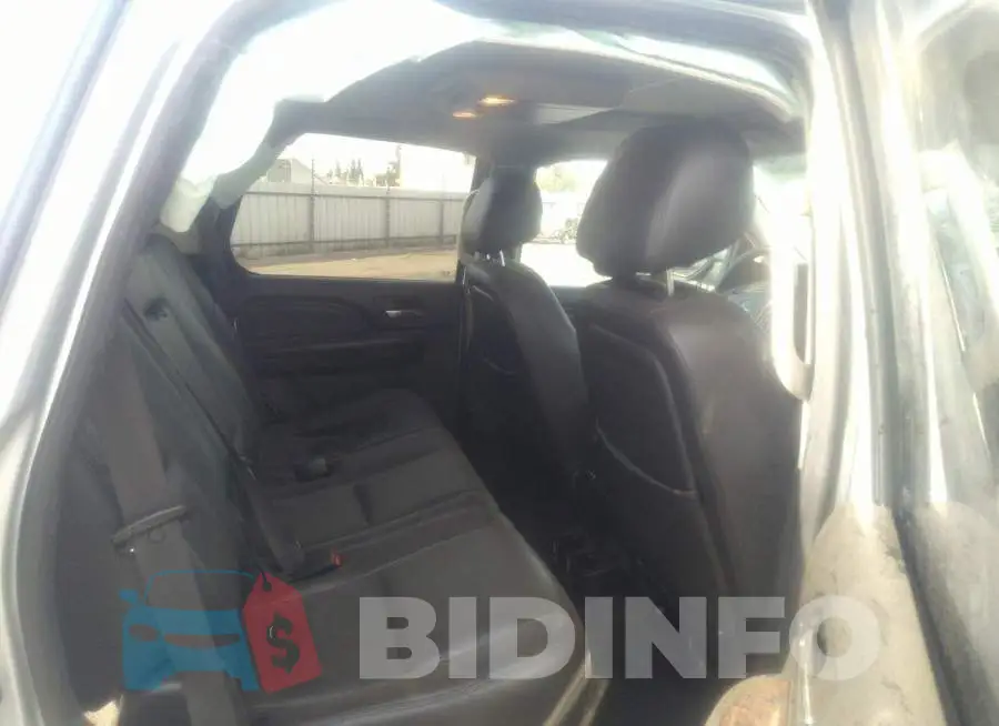 1GKS1EEF2DR325898 Photo# 8