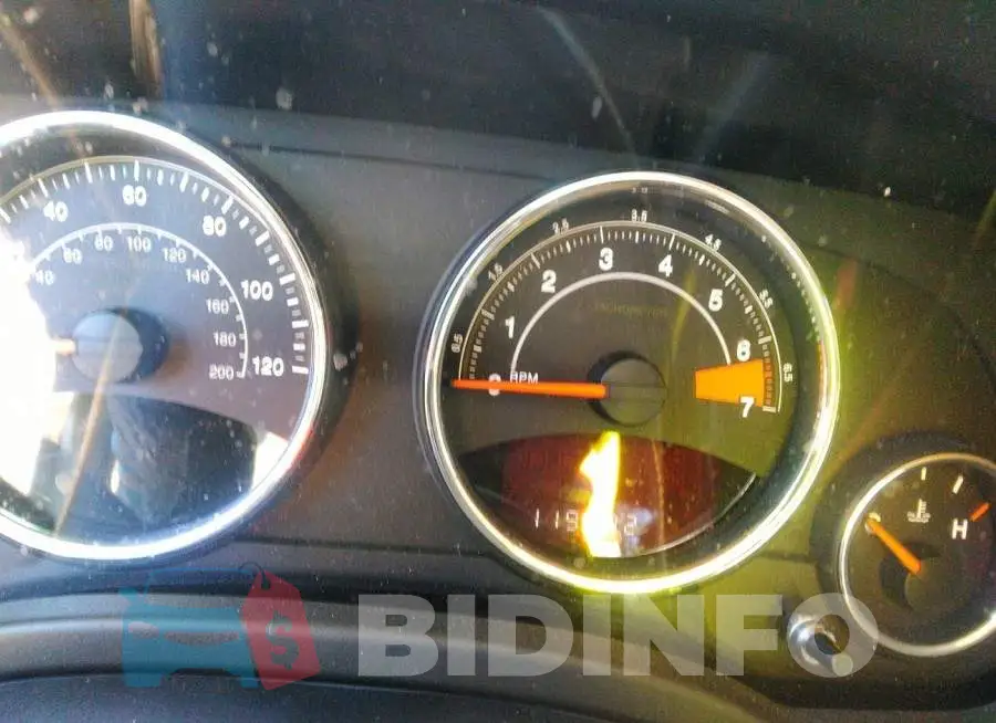 1C4NJDEB2ED862401 Photo# 7