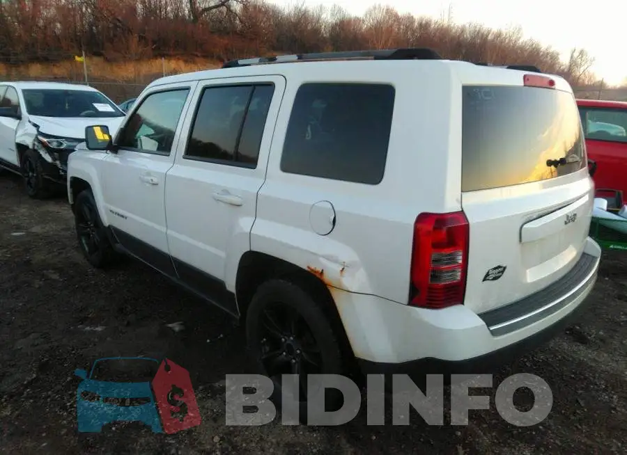 1C4NJPFB3CD690439 Photo# 3