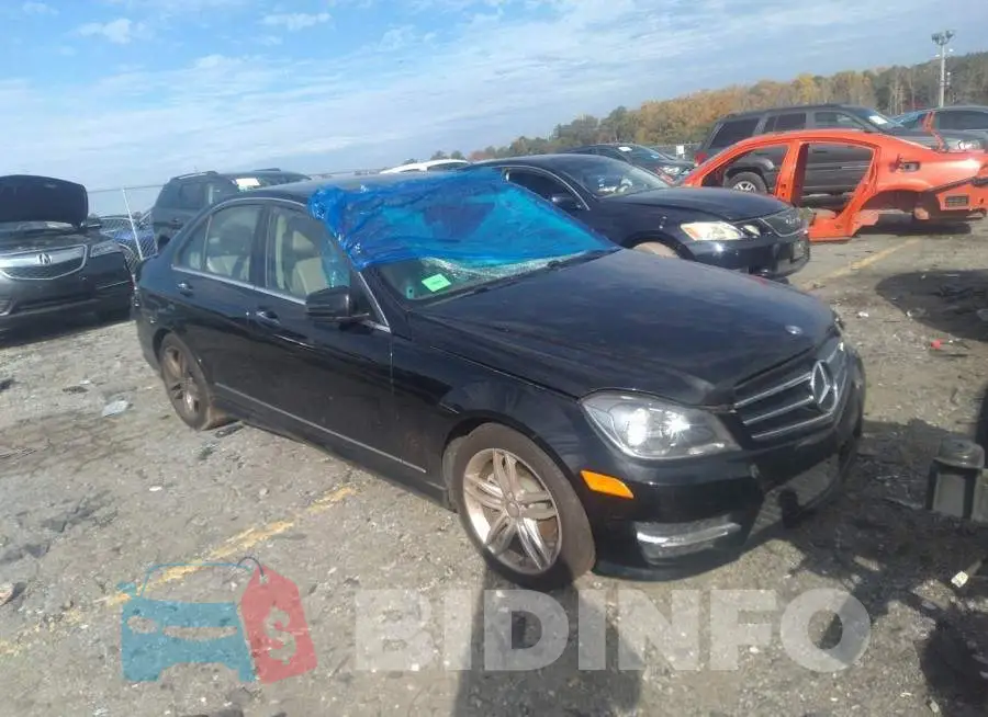 WDDGF4HB8EA958160 Photo# 1