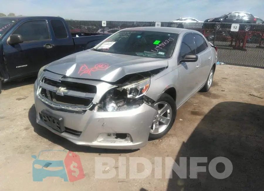 1G11B5SA8DF177618 Photo# 2