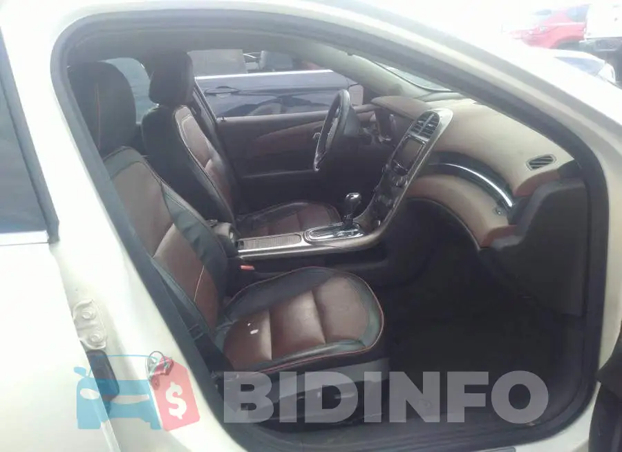 1G11J5SX3DF248747 Photo# 5