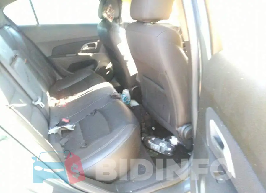 1G1PE5SB4D7193044 Photo# 8