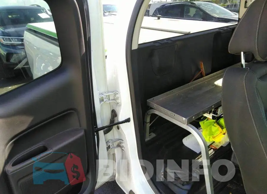 1GCHSCEA5M1222551 Photo# 8