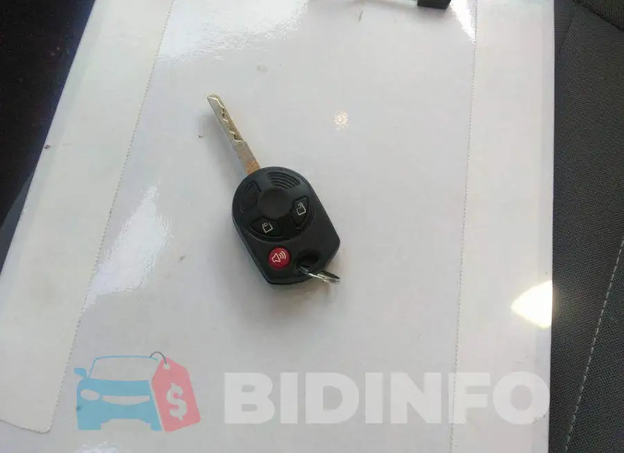 1FMCU0F71KUB74530 Photo# 11