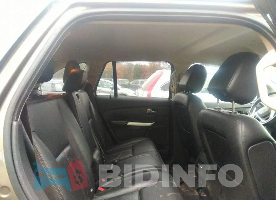 2FMDK4JC7DBA88654 Photo# 8