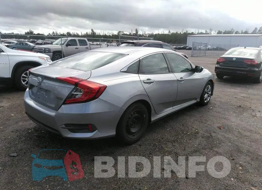 19XFC2F58GE095862 Photo# 4