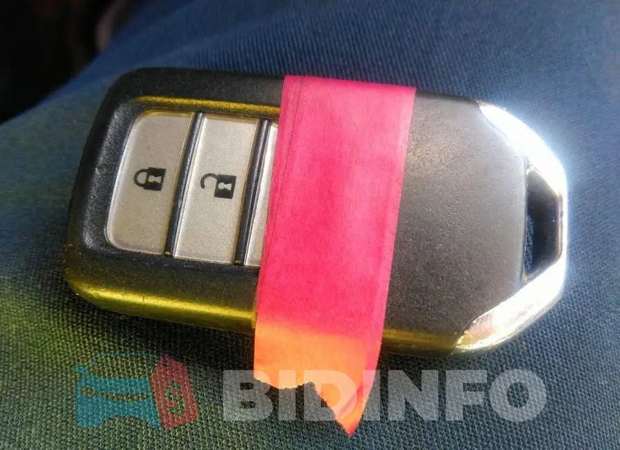 1HGCR2F81FA175664 Photo# 11