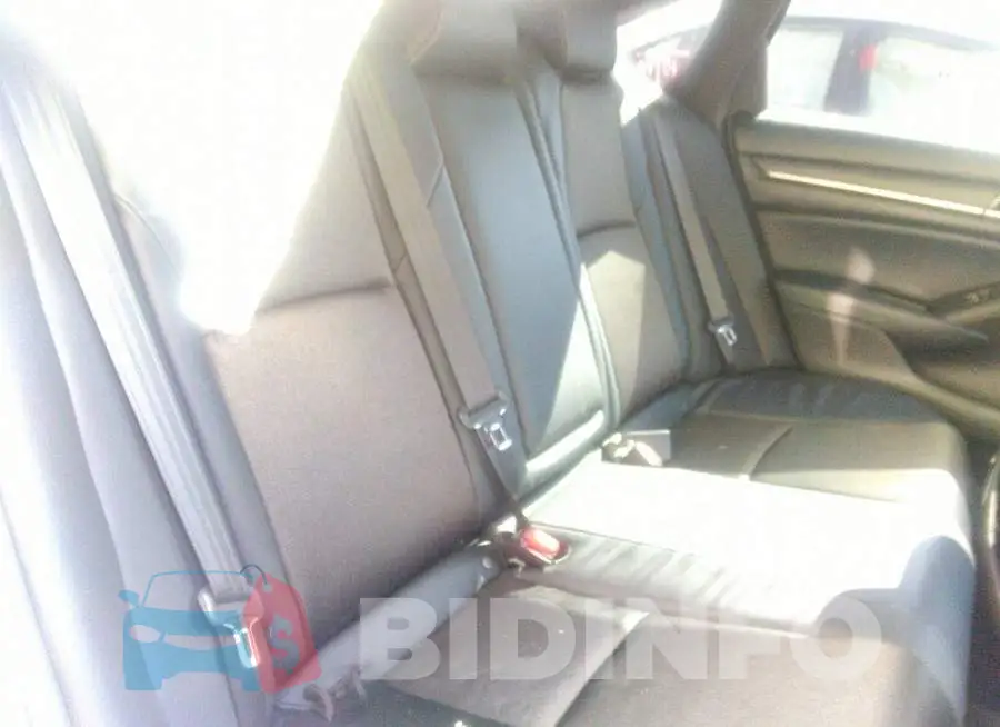 1HGCV1F34JA109094 Photo# 8