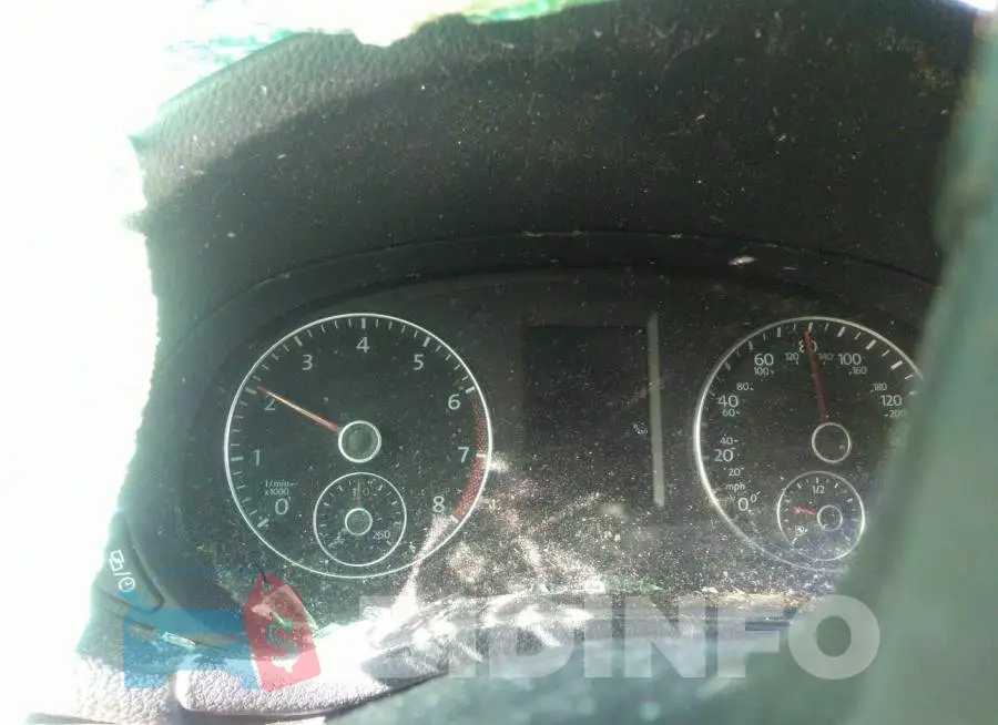 1VWAT7A38EC049463 Photo# 7
