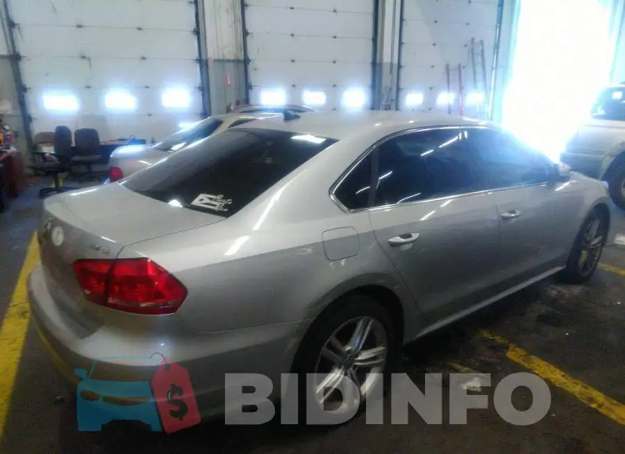 1VWBN7A35EC087103 Photo# 4