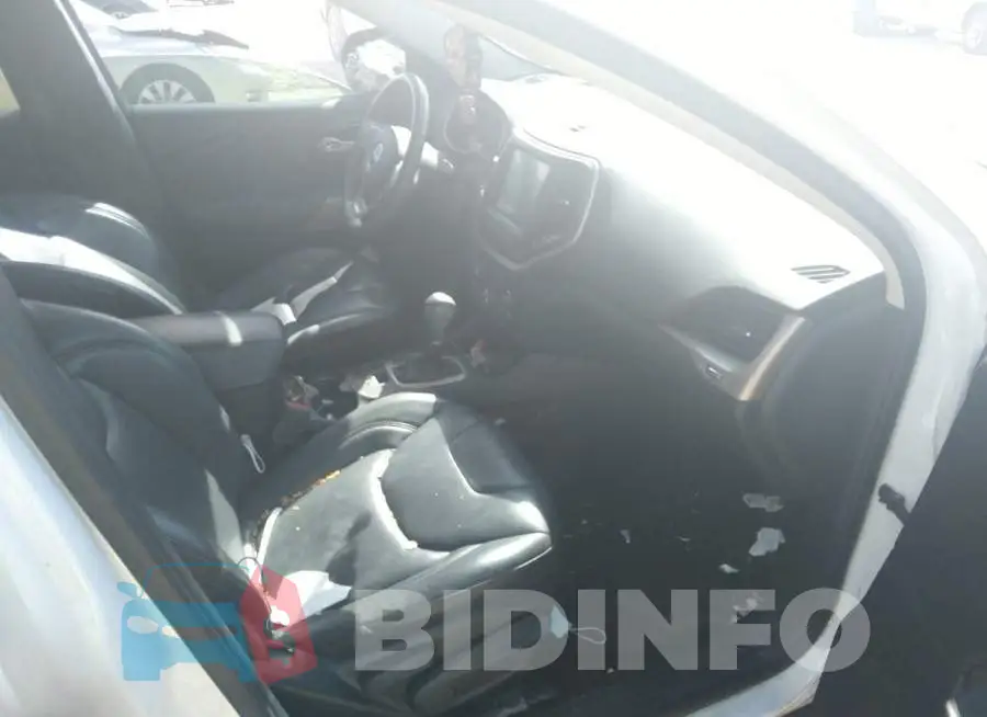 1C4PJLDB4JD620627 Photo# 5