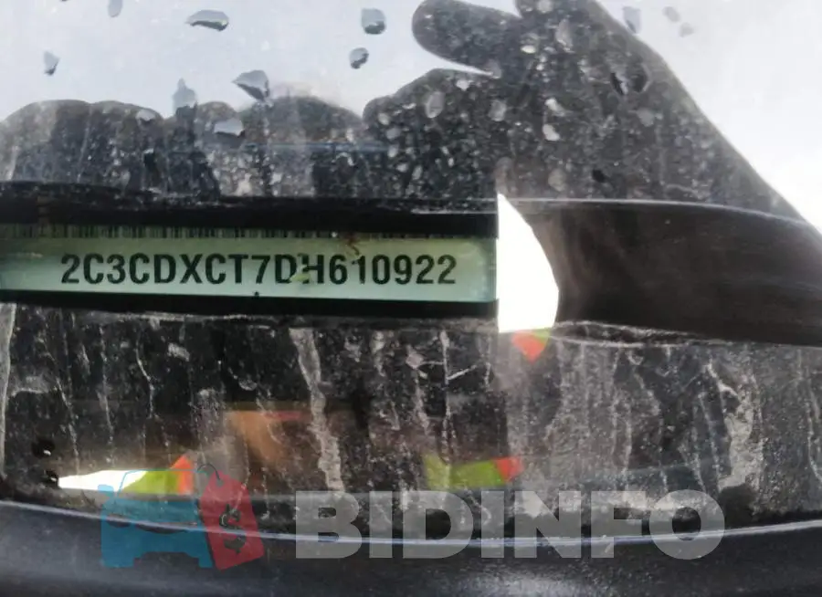 2C3CDXCT7DH610922 Photo# 9