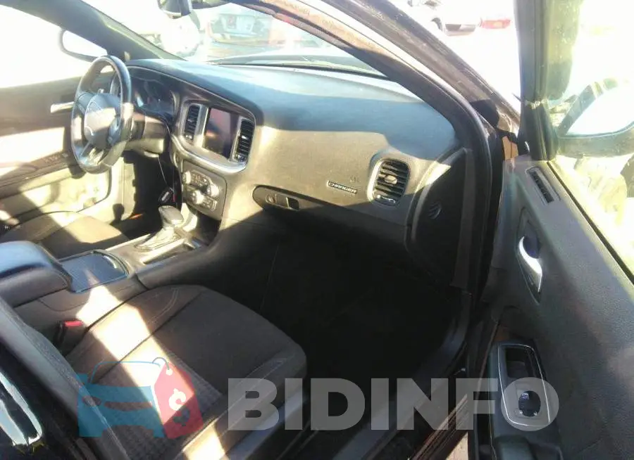 2C3CDXJG4KH718613 Photo# 5