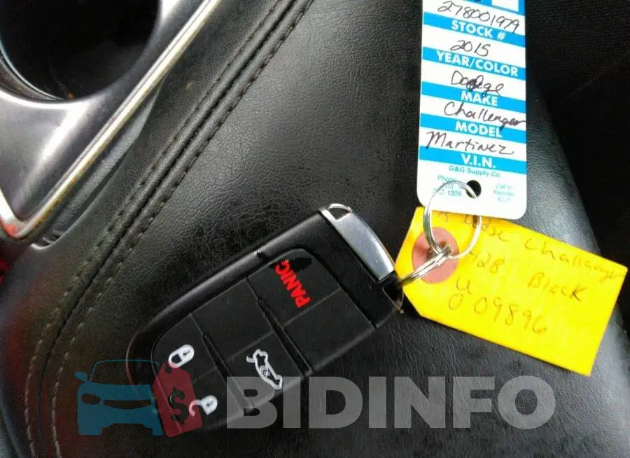 2C3CDZAG8FH814598 Photo# 11