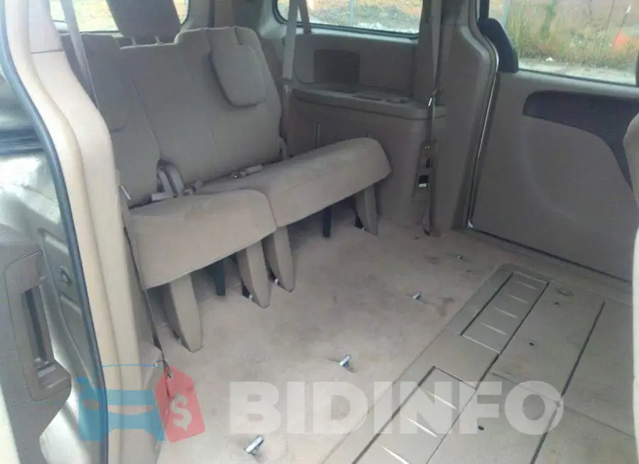 2C4RC1BG2DR620441 Photo# 8