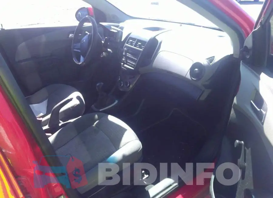 1G1JB6SG6E4130952 Photo# 5