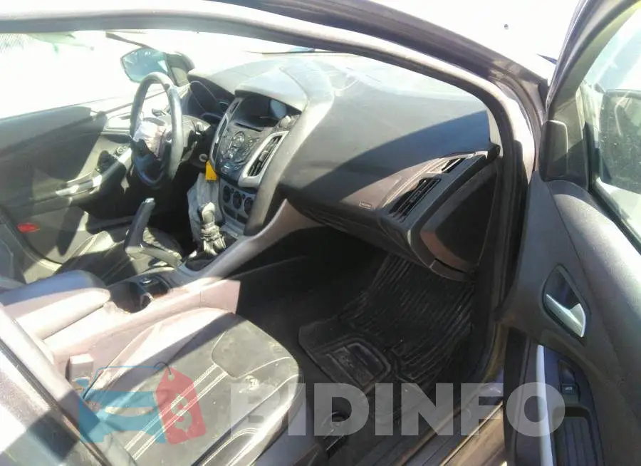 1FADP3F21EL357593 Photo# 5
