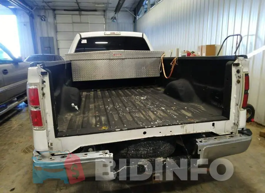 1FTNF1CF0CKD08966 Photo# 6
