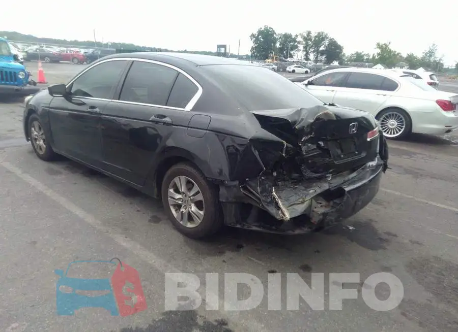 1HGCP2F40CA008372 Photo# 3