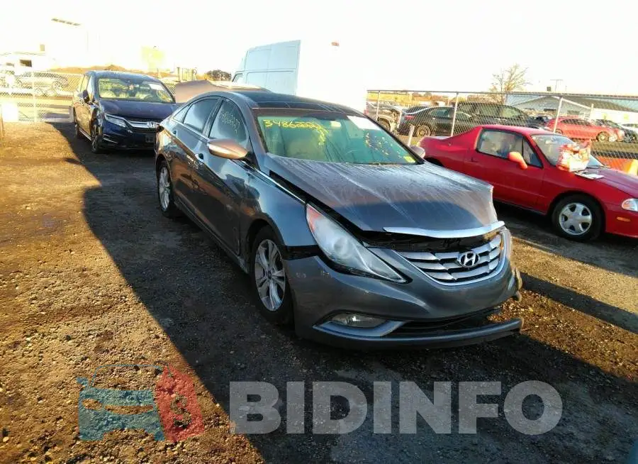 5NPEC4AC2CH356700 Photo# 1