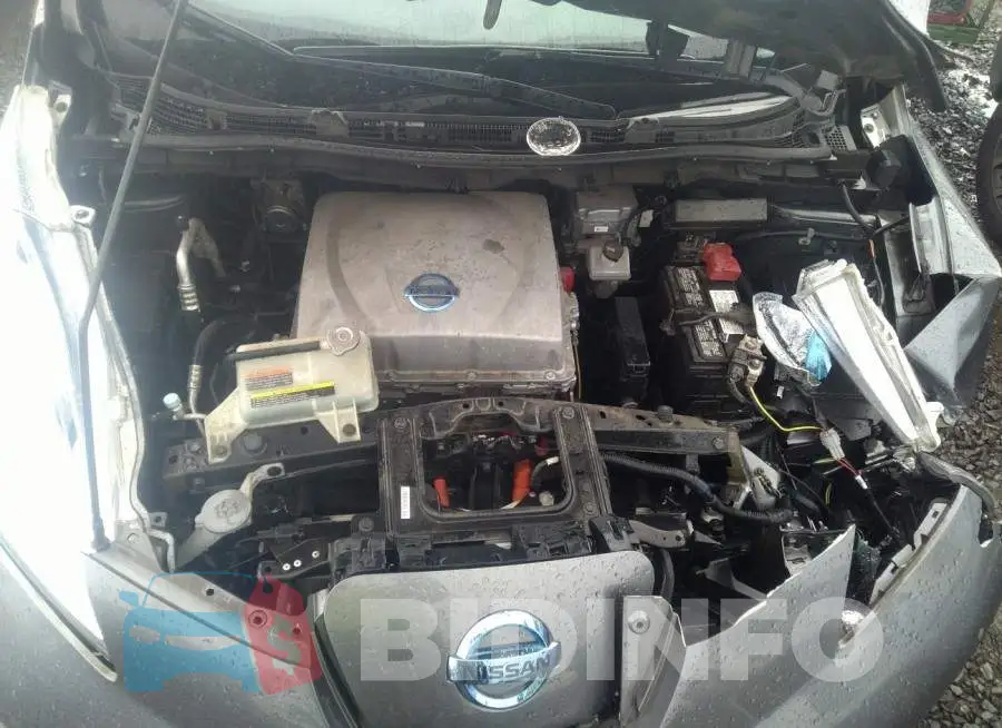 1N4AZ0CP6EC330840 Photo# 10