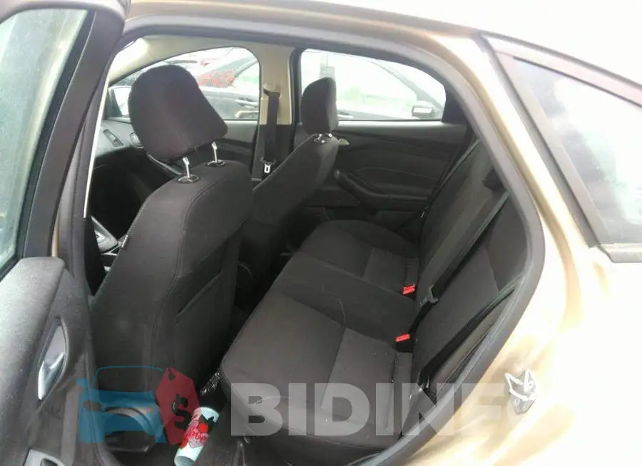 1FADP3FE9HL281393 Photo# 8