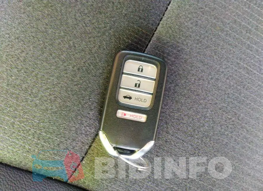 1HGCV1F37KA117739 Photo# 11