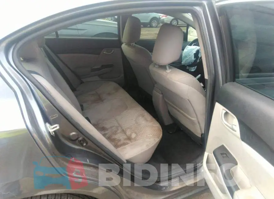 2HGFB2F50FH558018 Photo# 8
