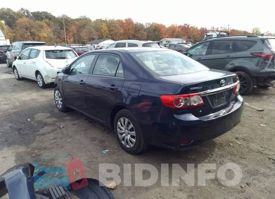 2T1BU4EE5DC117500 Photo# 3