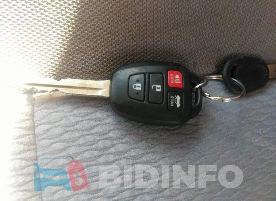 2T1BURHE4GC651472 Photo# 11