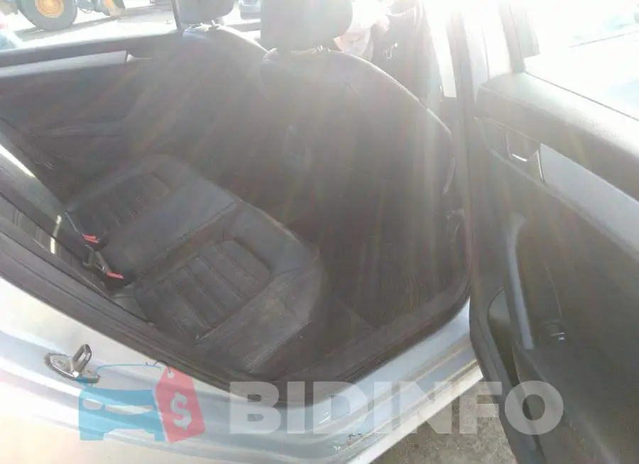 1VWBM7A37CC095042 Photo# 8