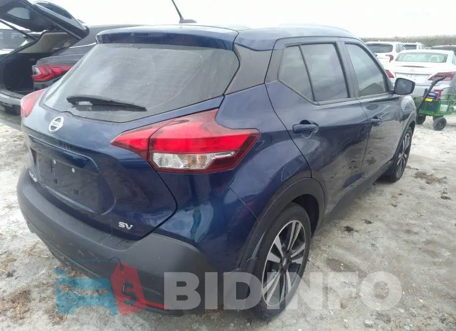 3N1CP5CU3KL505818 Photo# 4