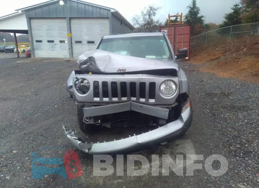 1C4NJPBB2HD101717 Photo# 6