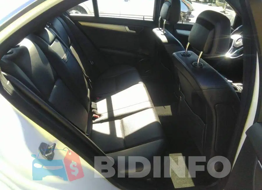 WDDGF4HB6DR250828 Photo# 8