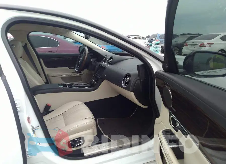 SAJWA2GZ4F8V79089 Photo# 5