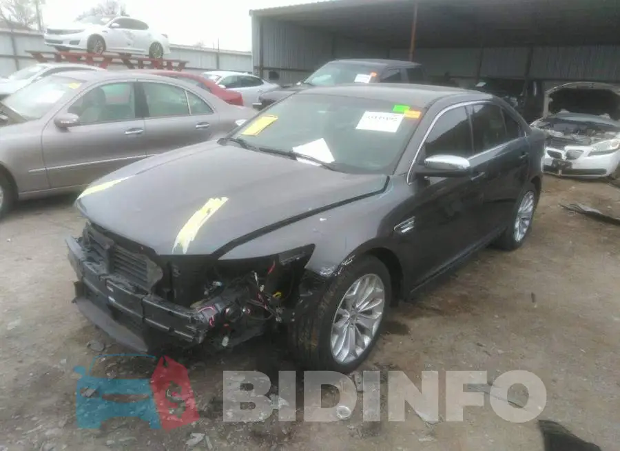 1FAHP2F82FG195824 Photo# 2