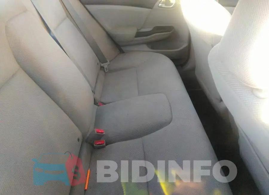 19XFB2F56CE372697 Photo# 7