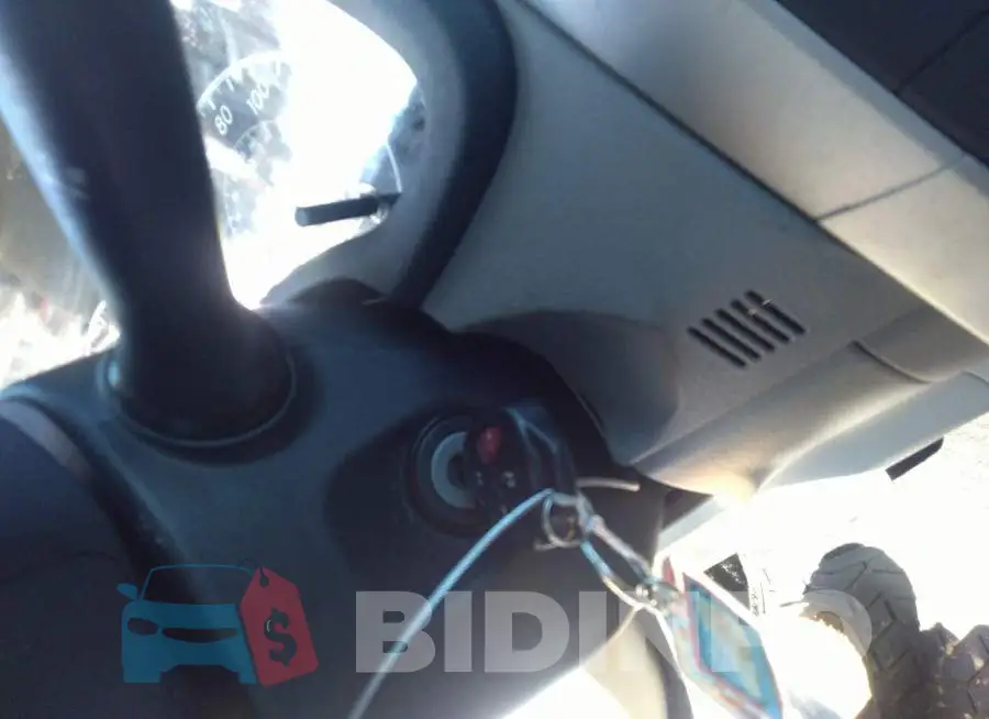 2T1BU4EE7CC892525 Photo# 11
