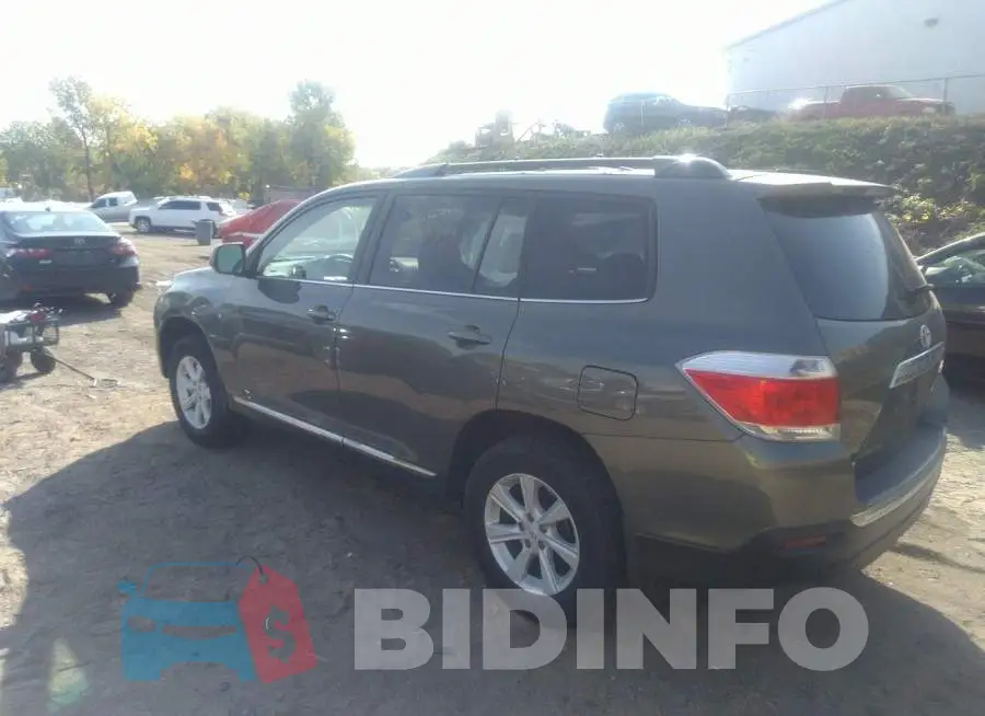 5TDBK3EH8DS211663 Photo# 3