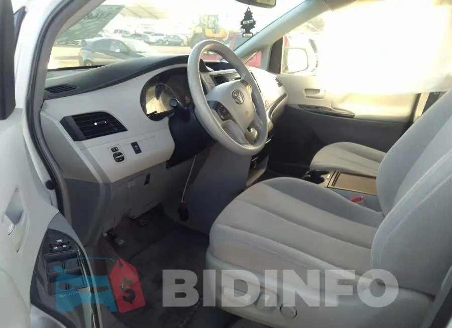 5TDKK3DCXES473840 Photo# 5