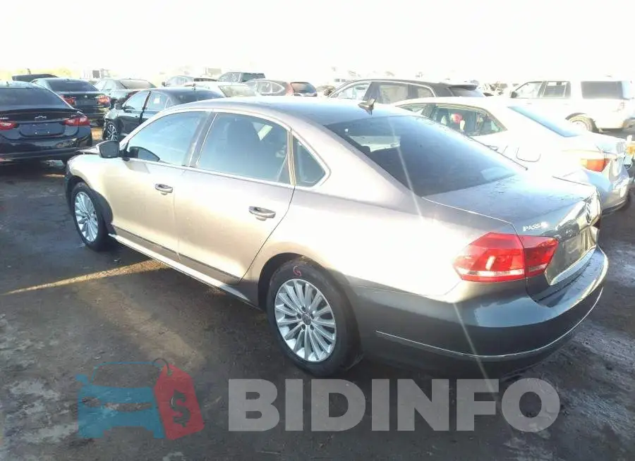 1VWBS7A34FC017747 Photo# 3